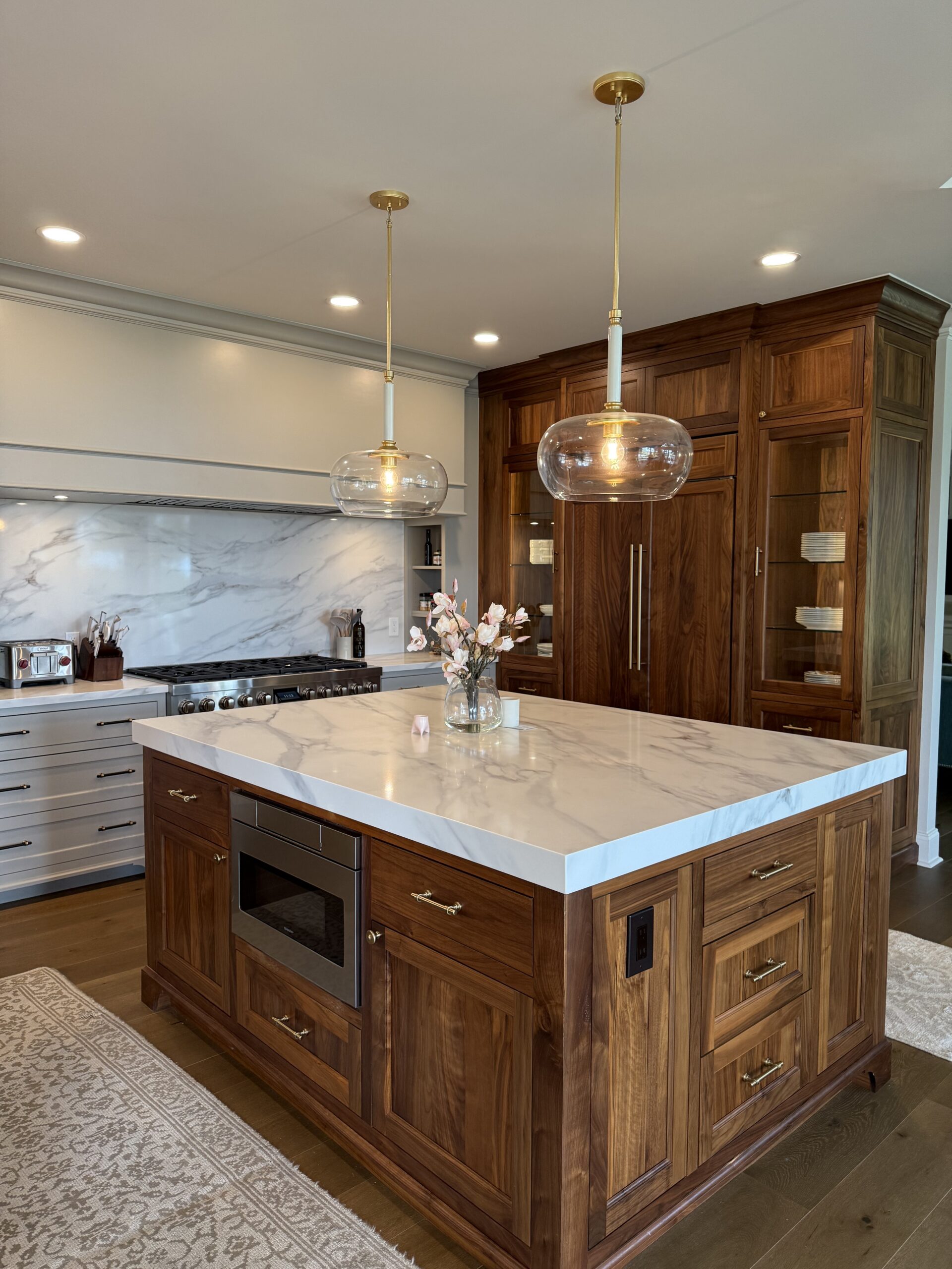Custom Molding
